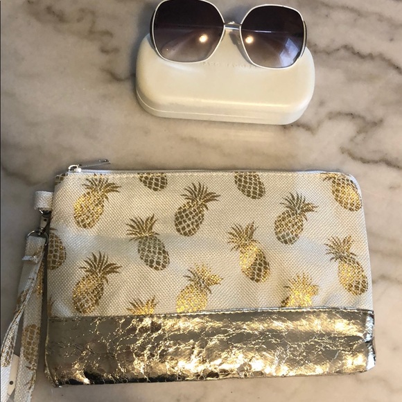 METALLIC PINEAPPLE PRINT CANVAS WRISTLET BAG - Picture 1 of 7